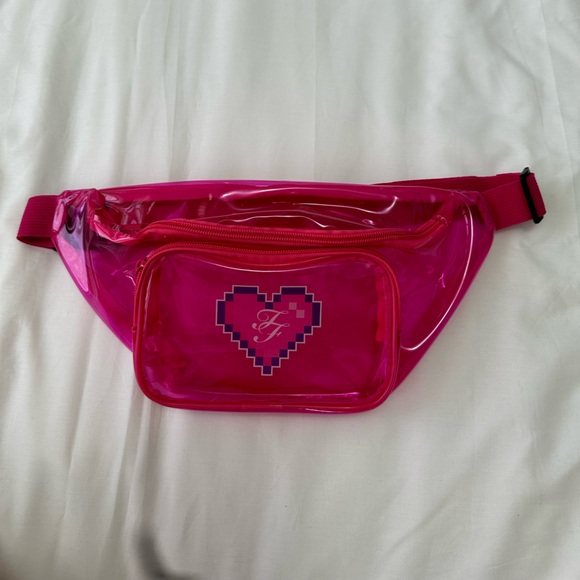 Too Faced Fanny pack - Picture 1 of 2